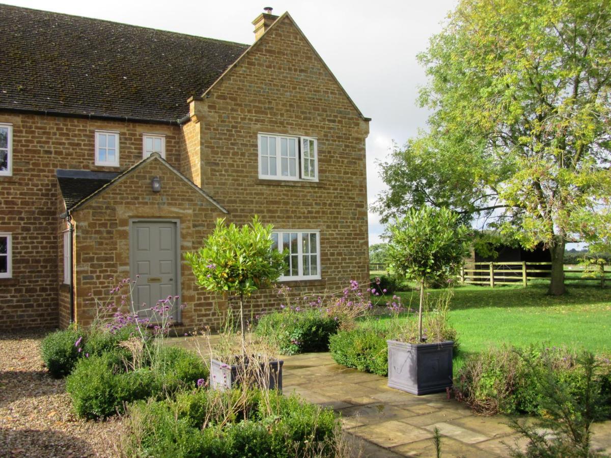 Weston Hill Farm Bed & Breakfast Moreton Pinkney ภายนอก รูปภาพ
