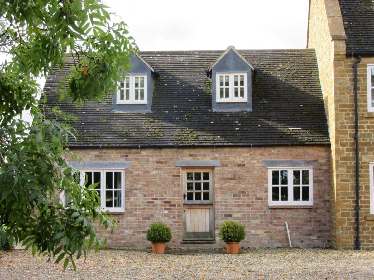 Weston Hill Farm Bed & Breakfast Moreton Pinkney ภายนอก รูปภาพ