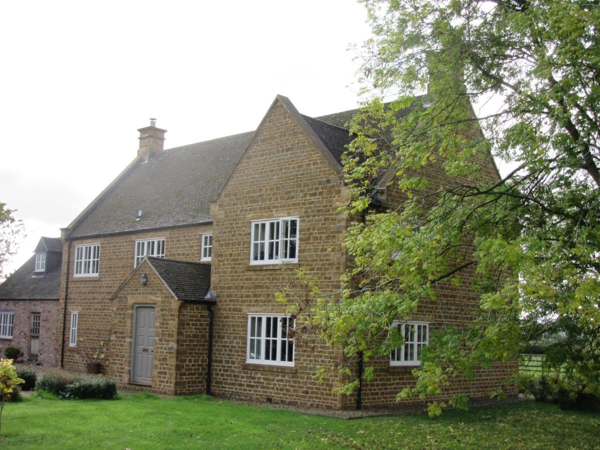Weston Hill Farm Bed & Breakfast Moreton Pinkney ภายนอก รูปภาพ